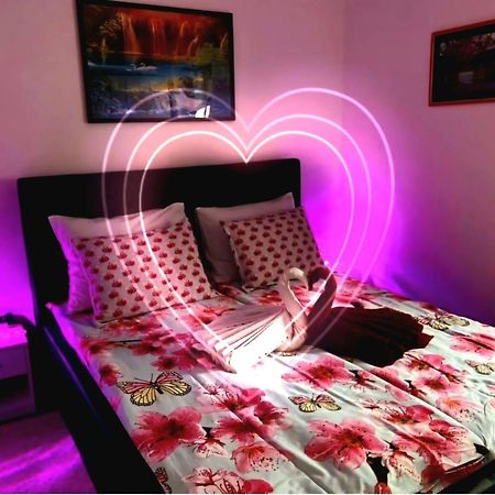 Apartment Anaya Paradise For Families โบเว็ก ภายนอก รูปภาพ