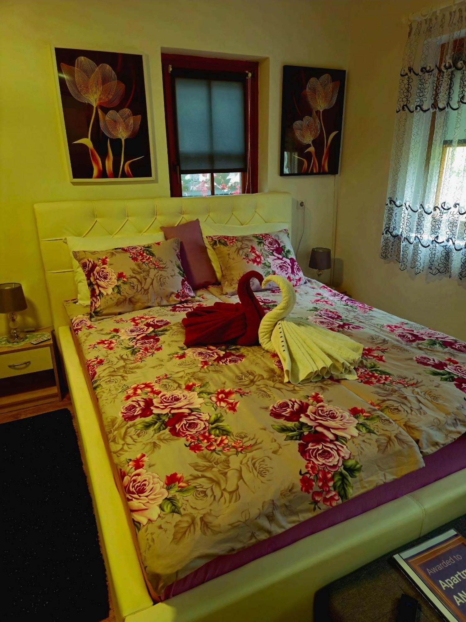 Apartment Anaya Paradise For Families โบเว็ก ภายนอก รูปภาพ