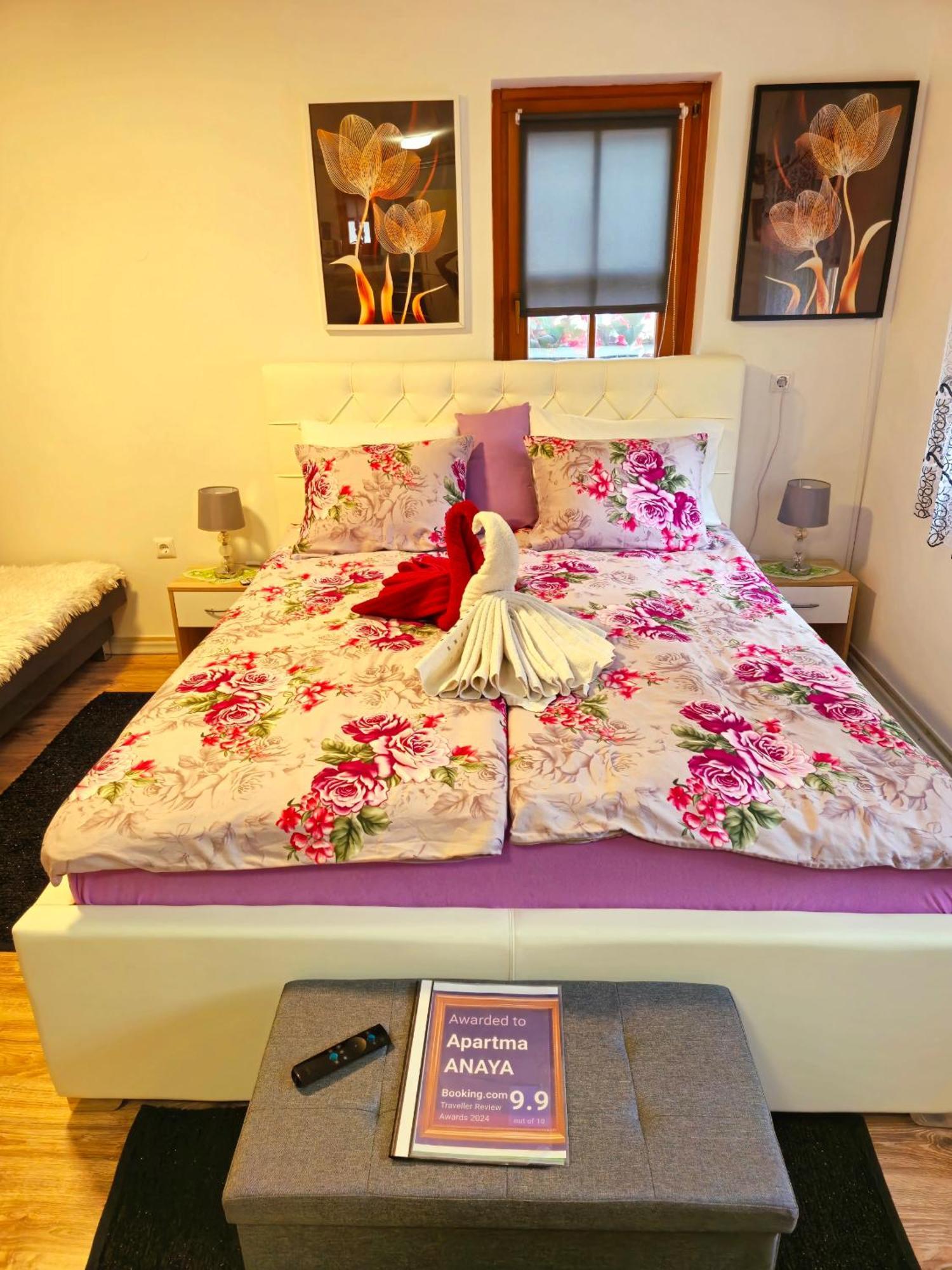 Apartment Anaya Paradise For Families โบเว็ก ภายนอก รูปภาพ